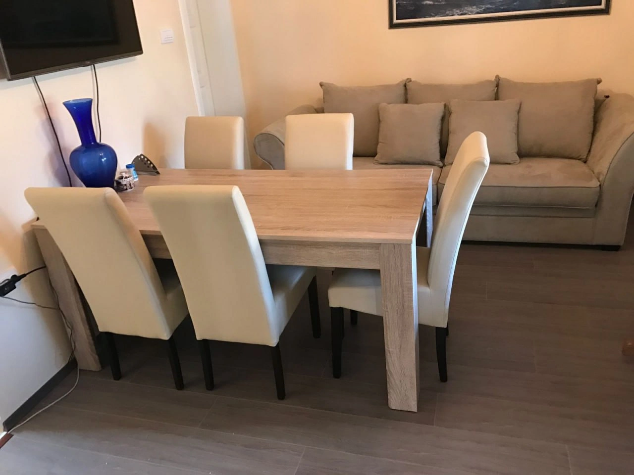 Дом с 4 спальнями и гаражом в Нови-Саде, Сербия