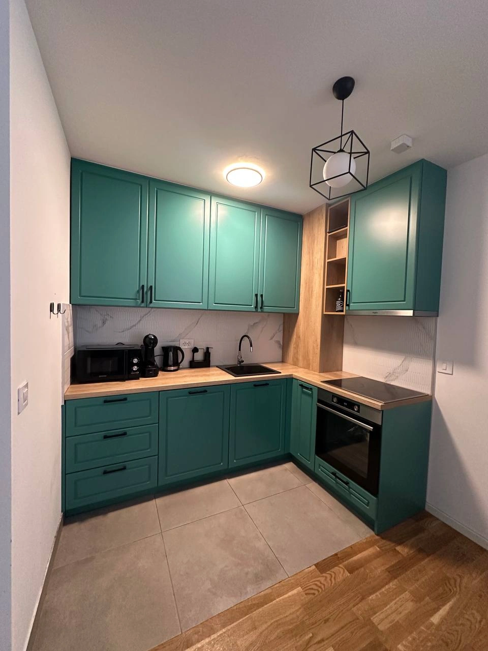 Квартира с двумя спальнями и парковкой в Нови‑Саде, Серия