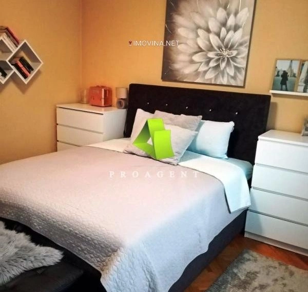 Дом с 3 спальнями и парковкой в Нише, Сербия