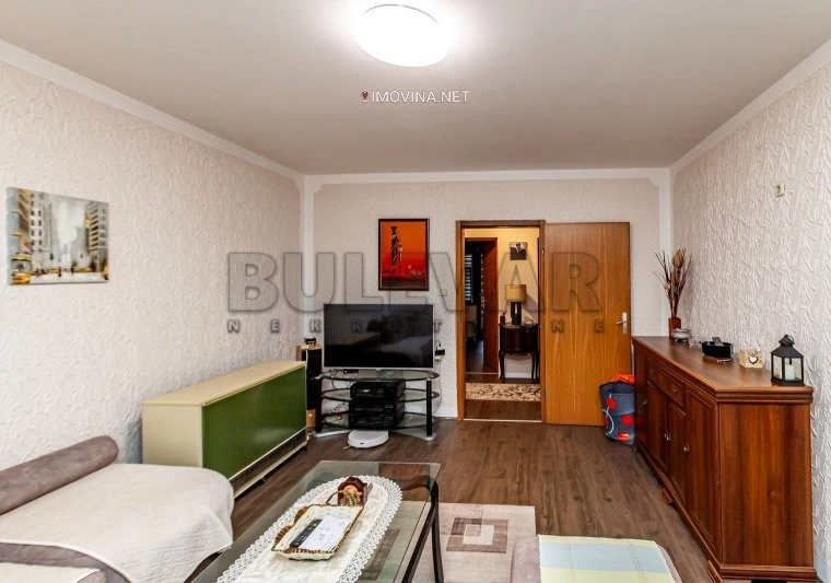 Дом 270 м² с садом в Нише, Сербия