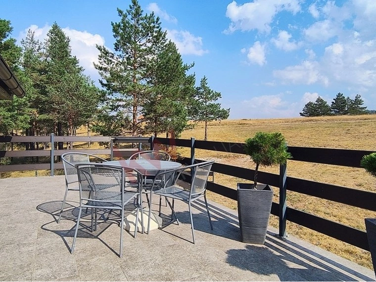 Дом с 4 спальнями и видом на горы в Златиборе, Сербия