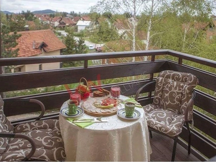 Дуплекс 57 м² с открытым парковочным местом в Златиборе, Сербия