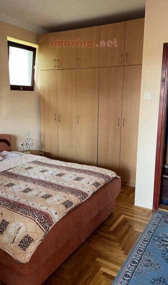 Четырёхкомнатный дом с садом в Зренянине, Сербия