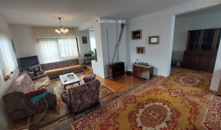 Дом 190 m2 с гаражом в Зренянине, Сербия