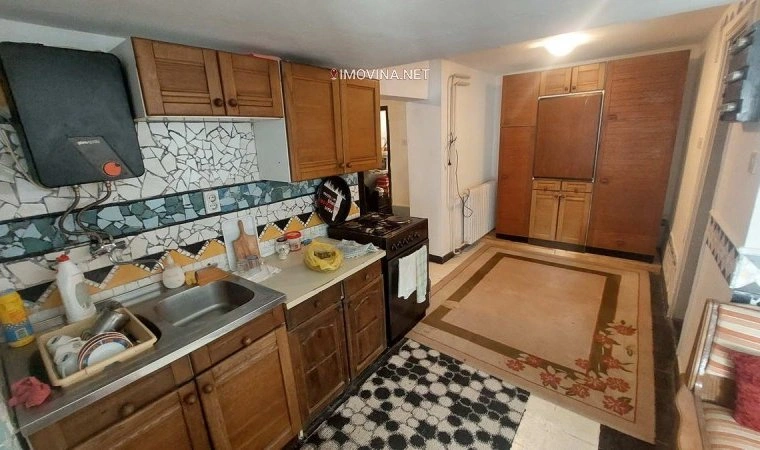 Дом 190 m2 с гаражом в Зренянине, Сербия