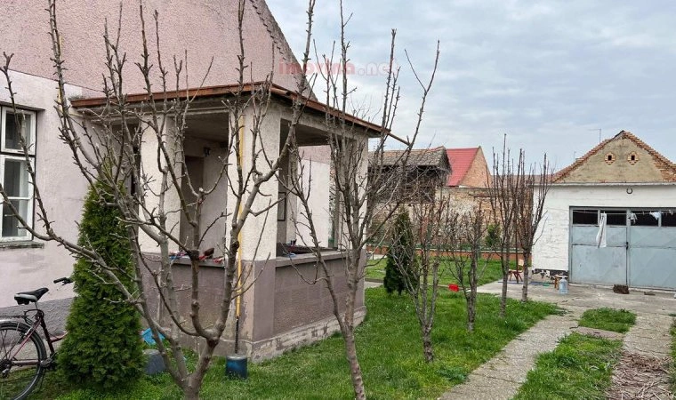 Дом 139 m2 с гаражом в Зренянине, Сербия