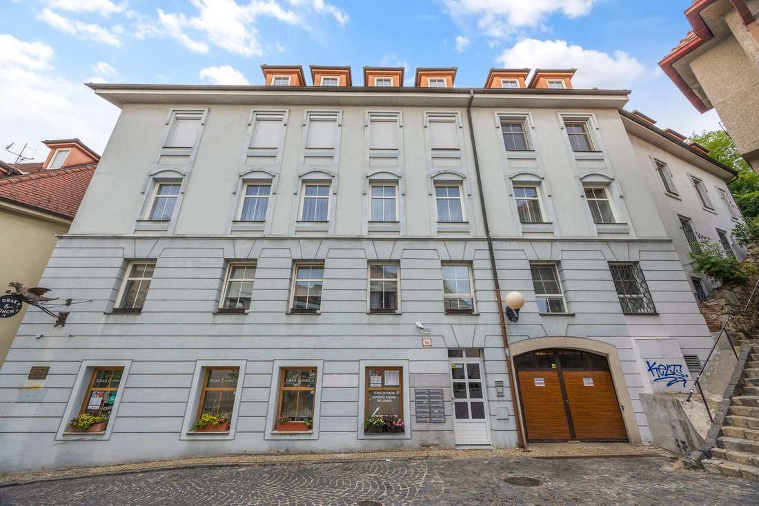 Квартира 3+1 с лифтом в Братиславе, Словакия