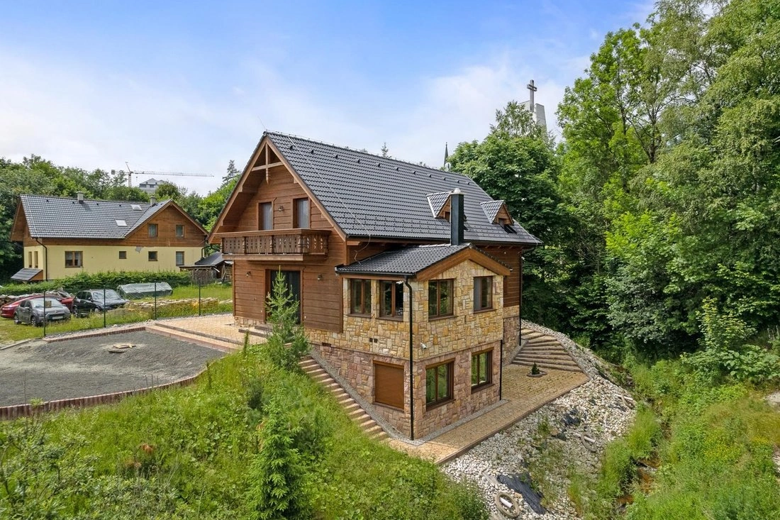 Дом 5+1 с балконом в Прешове, Словакии