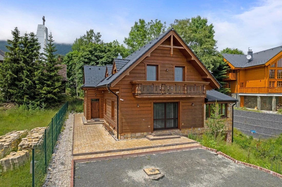 Дом 5+1 с балконом в Прешове, Словакии