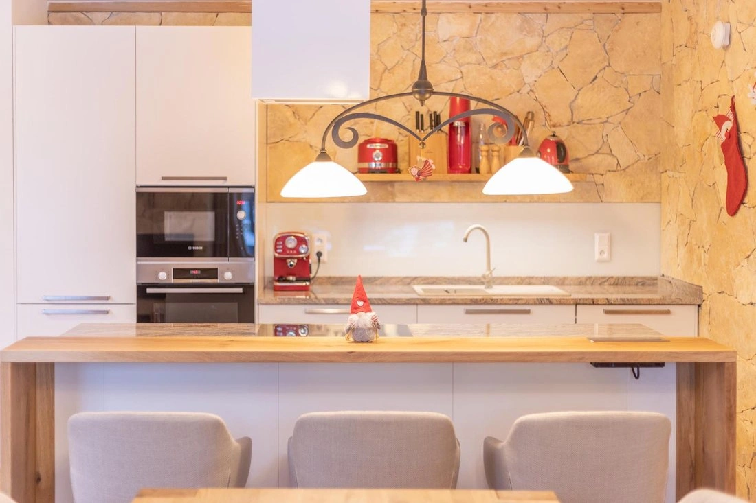 Дом 380 m² с парковкой в Прешове, Словакия