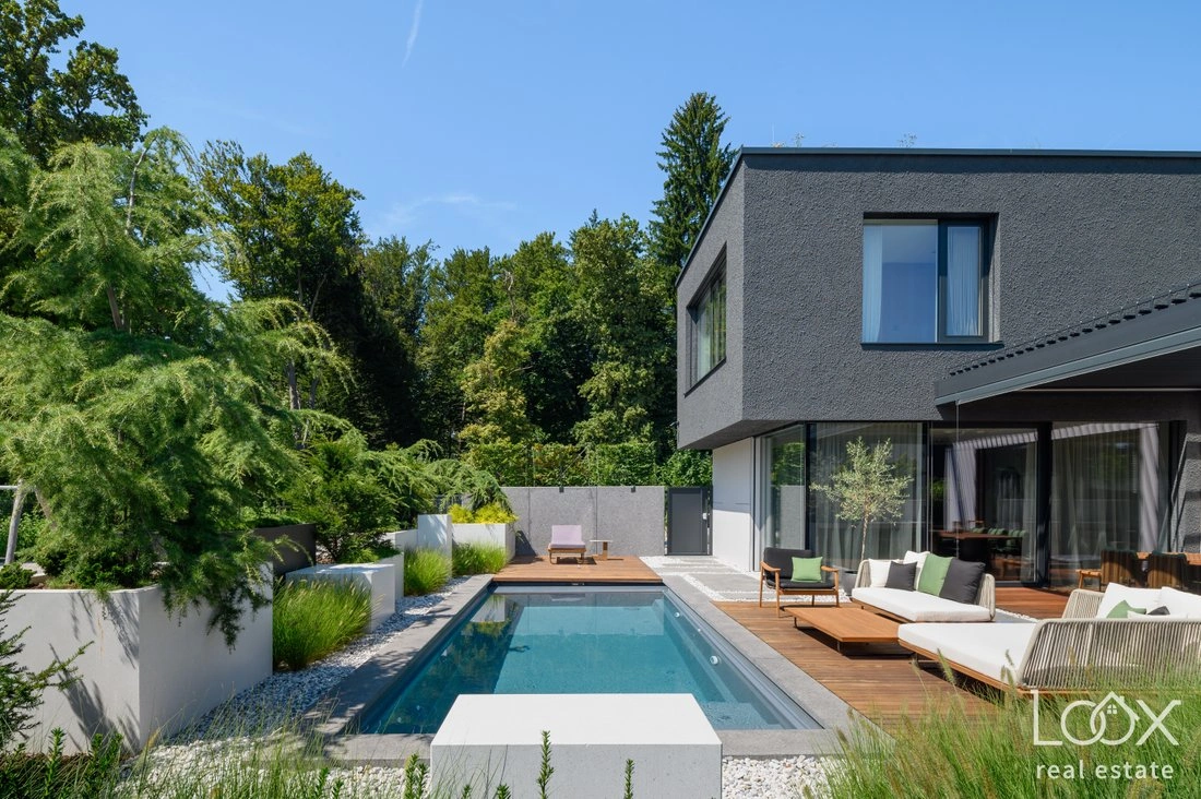 Вилла в Любляне, Словения