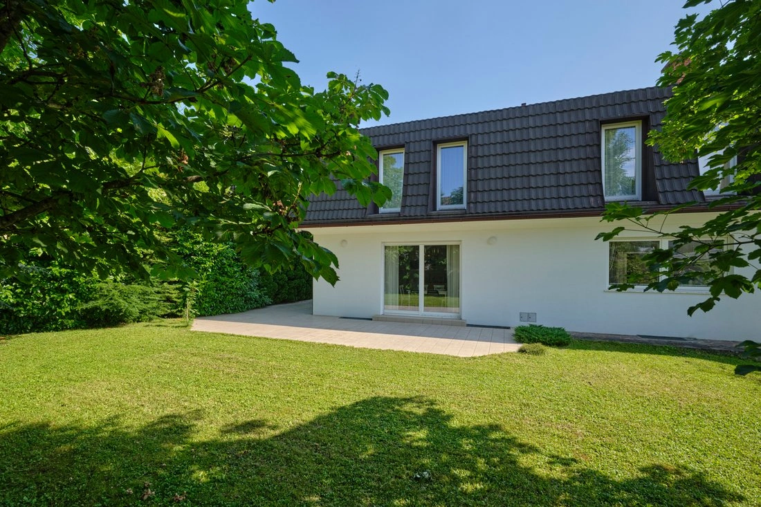 Дом 330 m2 в Любляне, Словения