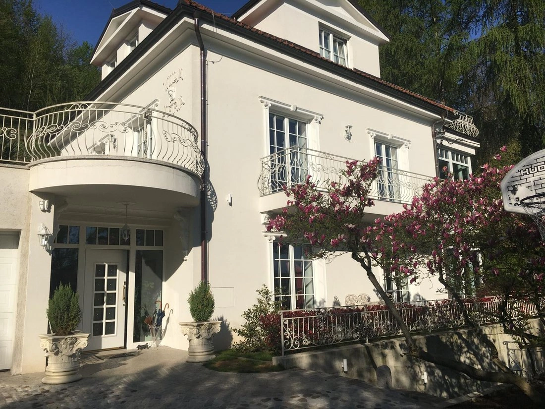 Вилла с 3 спальнями в Любляне, Словения