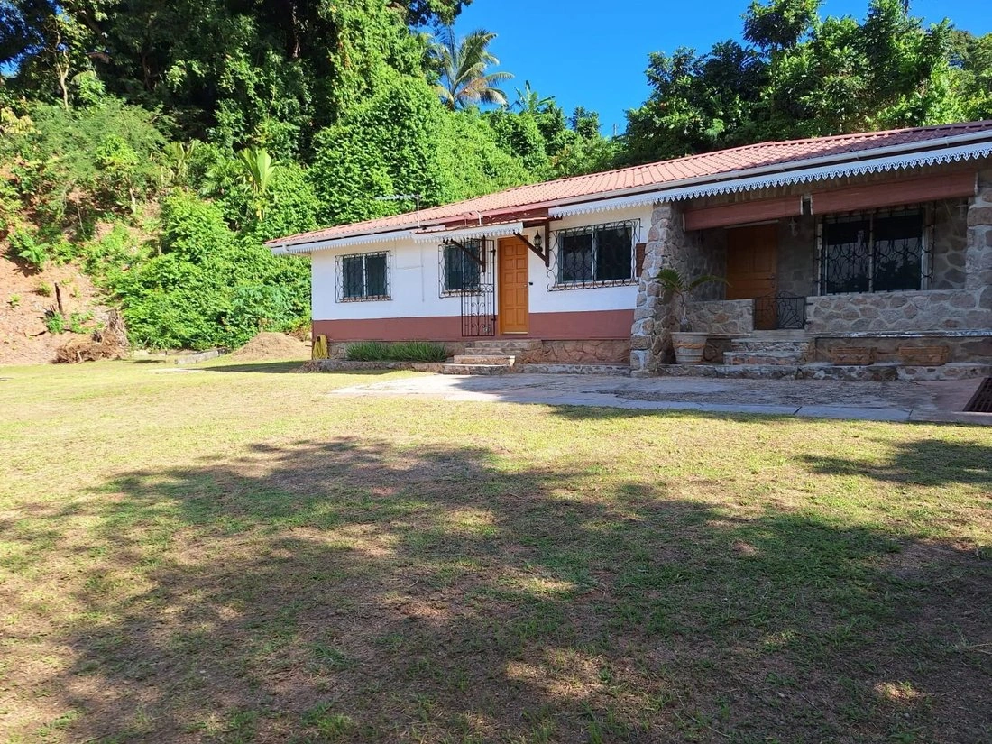 Светлый дом 108 m² в Grand Anse, Сейшелы