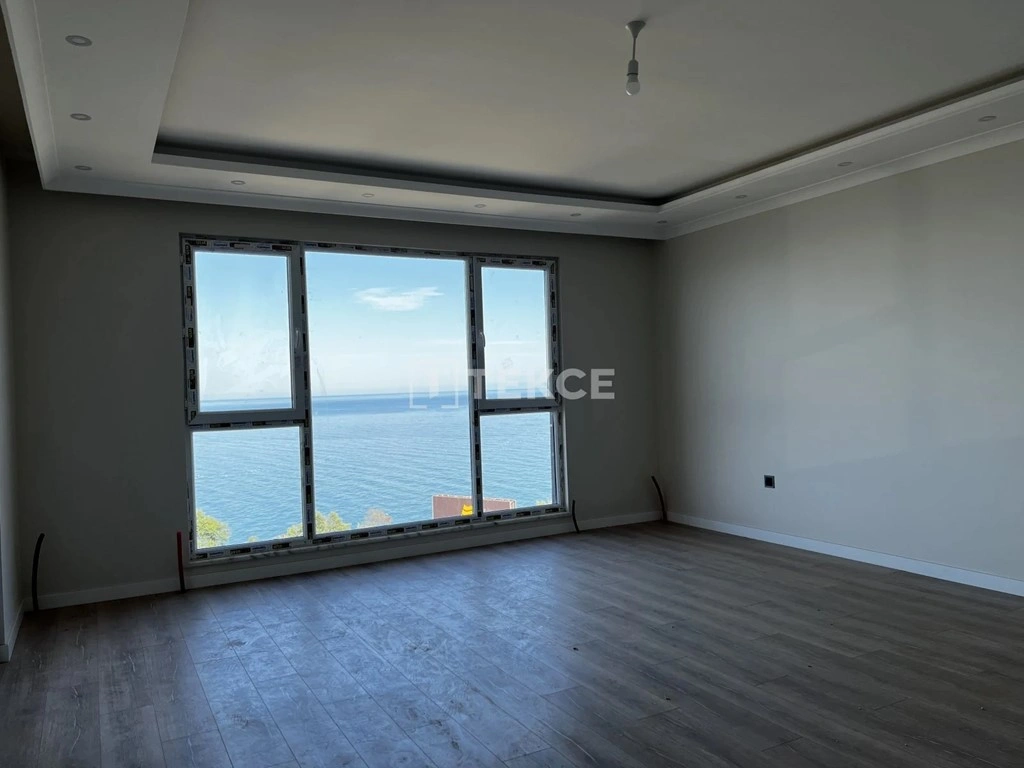 Светлая квартира с тремя спальнями в Трабзоне, Турция