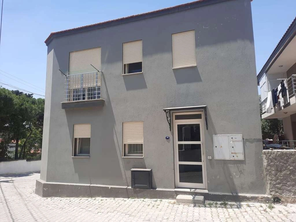 Комфортная 2-комнатная квартира в Чешме, Турция