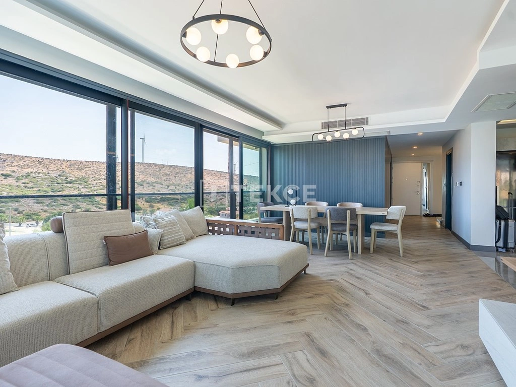 Просторная 5-спальная вилла в Чешме, Турция