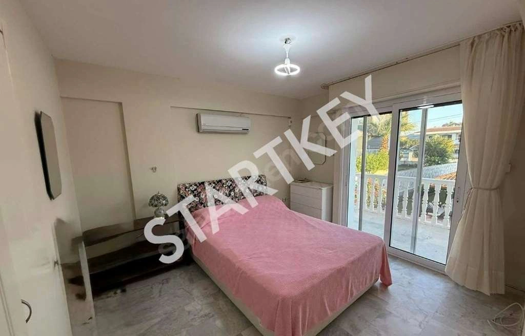 Престижная 3‑комнатная вилла в Чешме, Турция