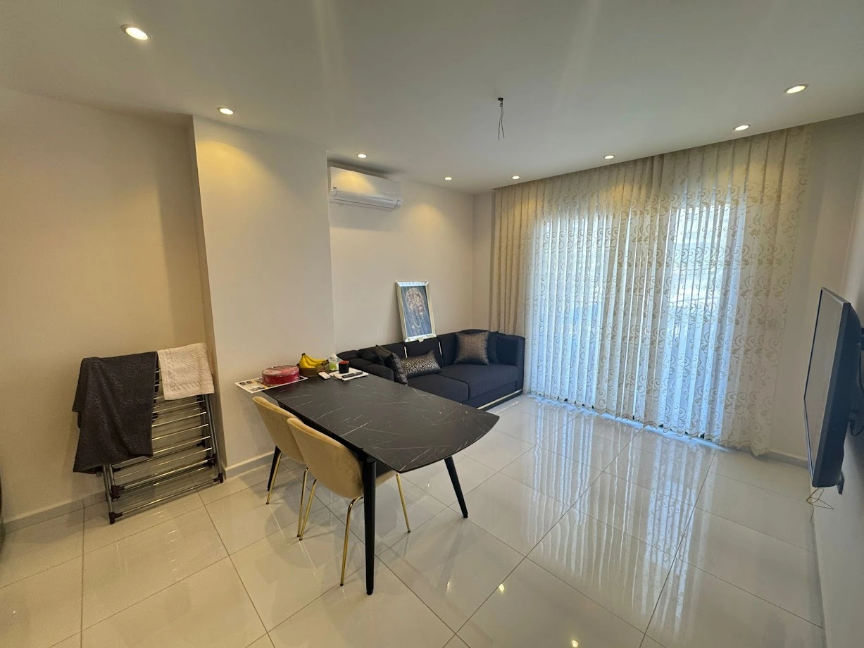 Квартира 55 m2 с балконом в Аланье, Турция