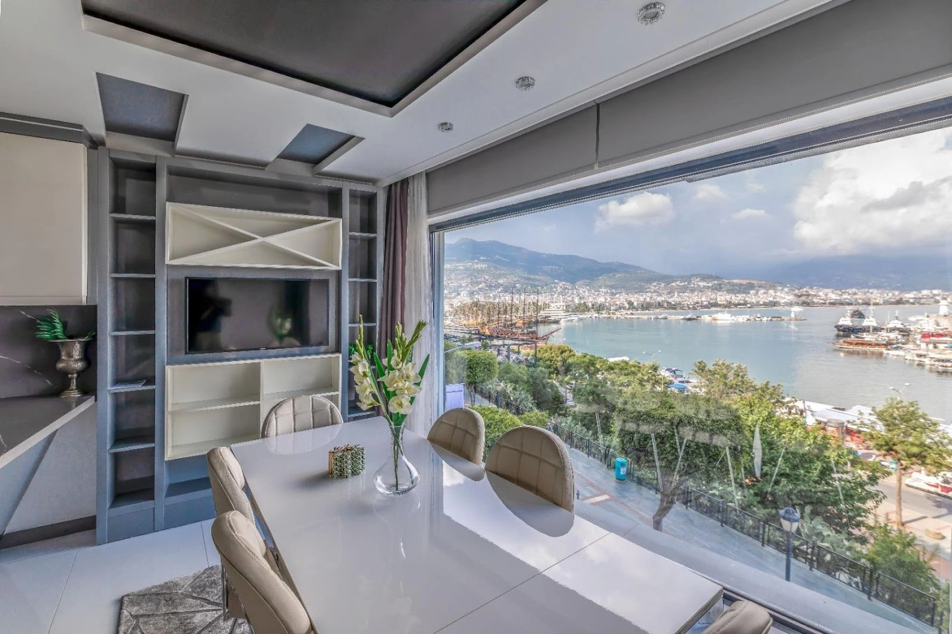 3‑комнатная квартира с видом на море в Аланье, Турция