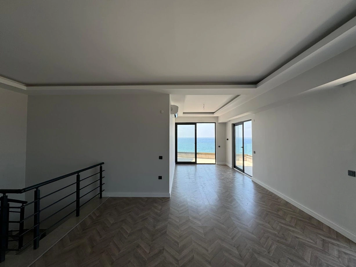 Пентхаус 3+1 с панорамным видом в Алании, Турция