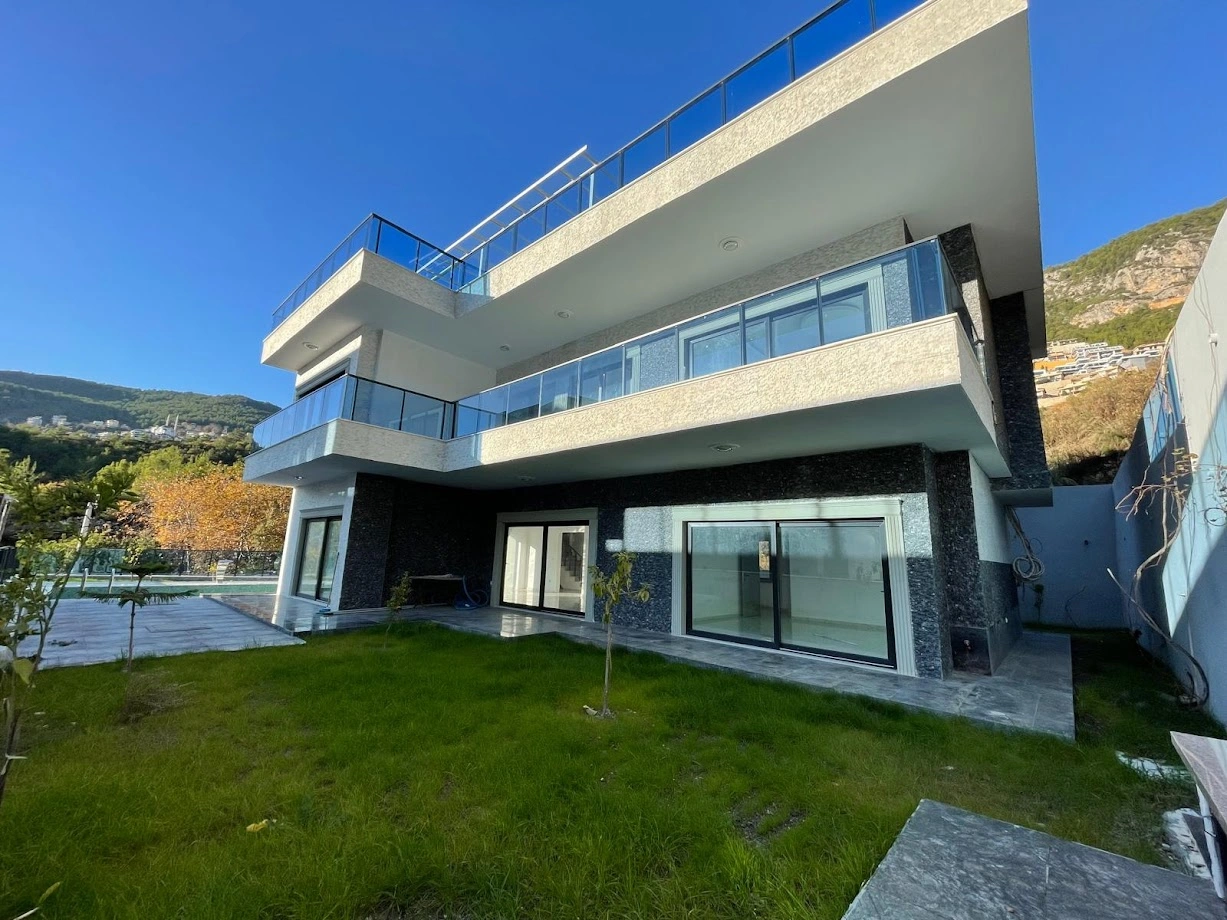 Вилла площадью 480 m2 с сауной в Аланье, Турция