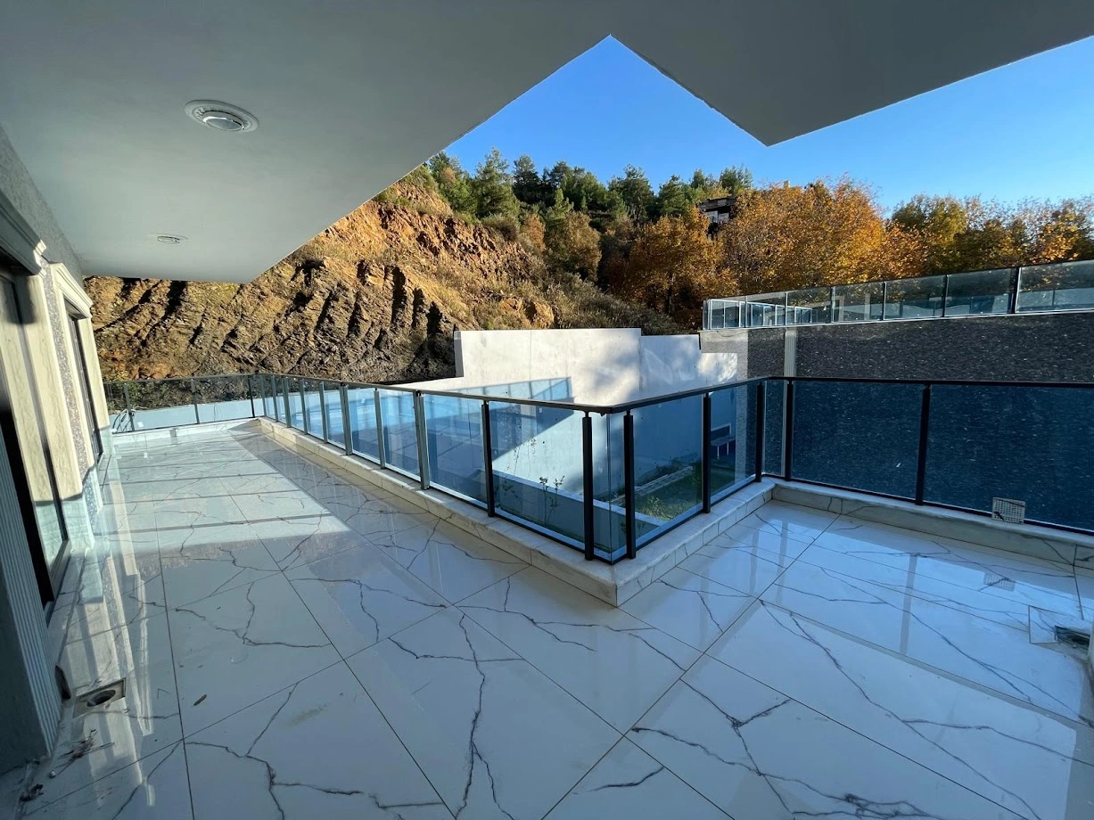 Вилла площадью 480 m2 с сауной в Аланье, Турция