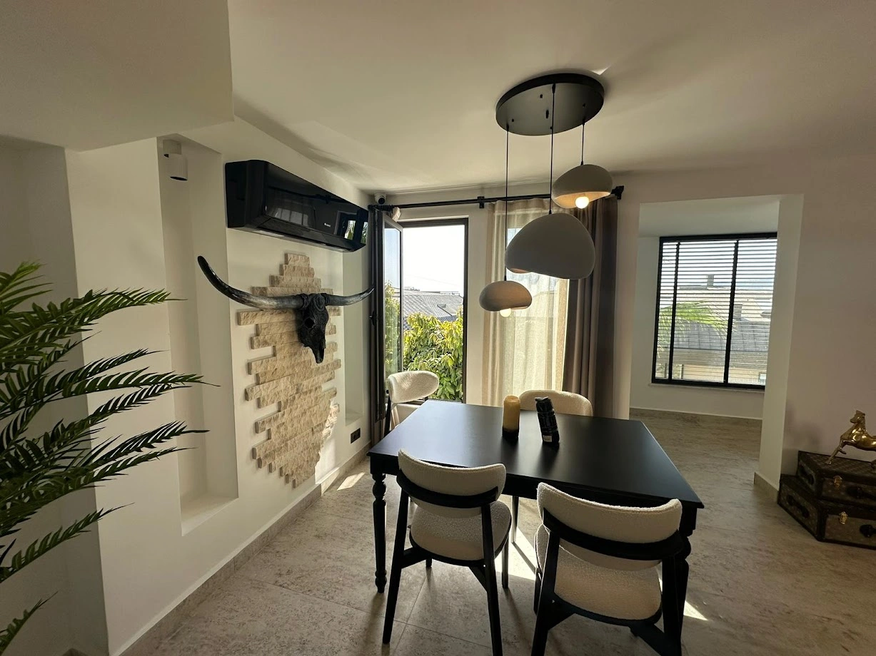 Вилла 200 m2 с парковкой в Аланье, Турция