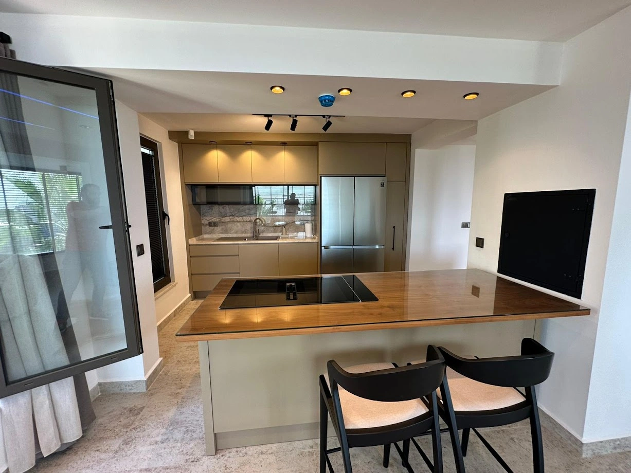 Вилла 200 m2 с парковкой в Аланье, Турция