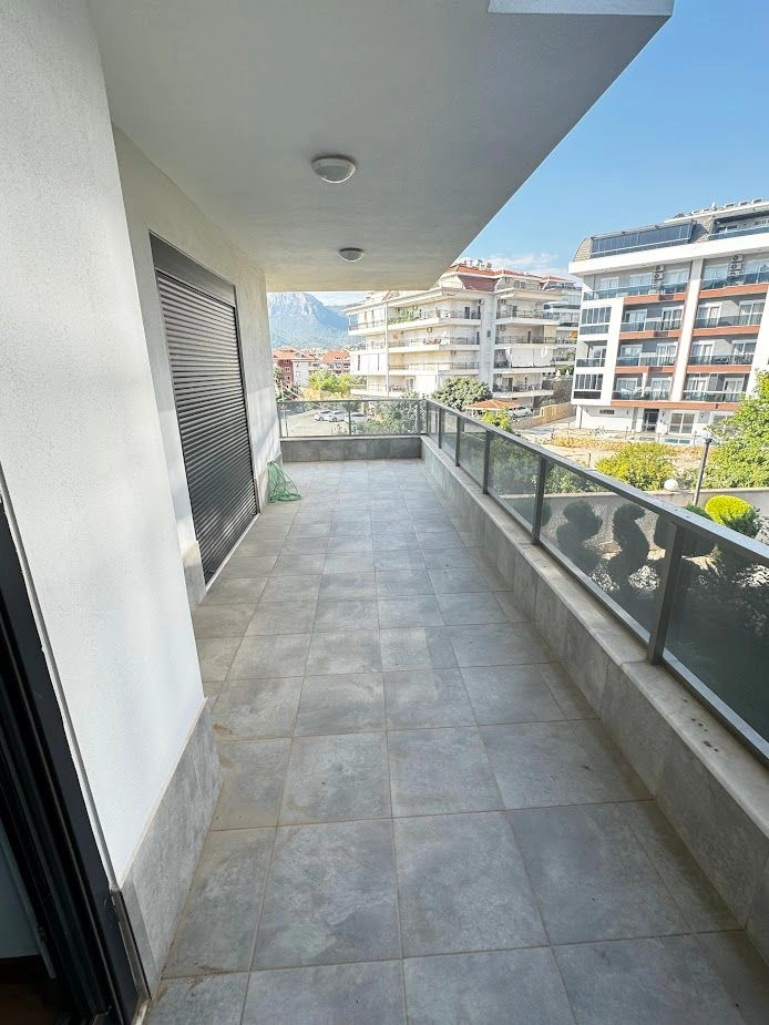 Элитная квартира 170 м2 в Алании, район Оба