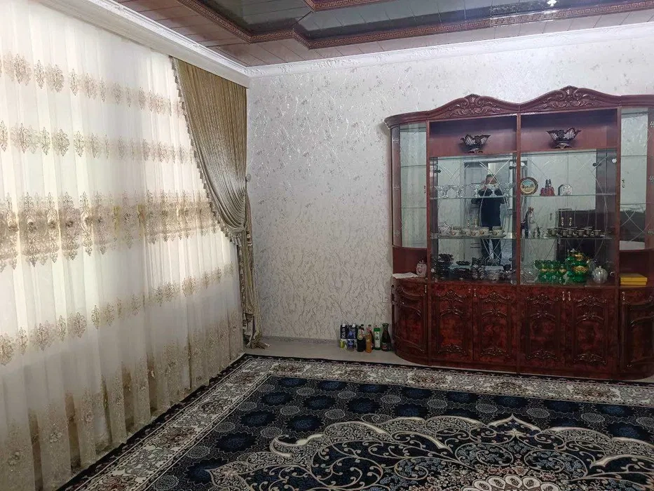 Дом 5+1 с садом в Намангане, Узбекистан