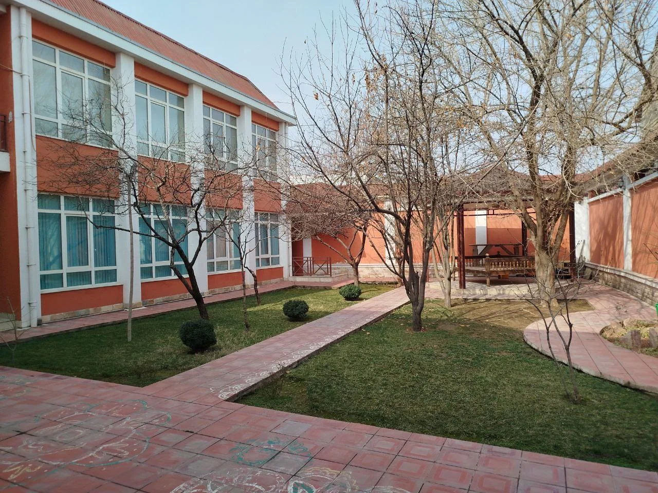 Дом 625 m2 с садом в Ташкенте, Узбекистан