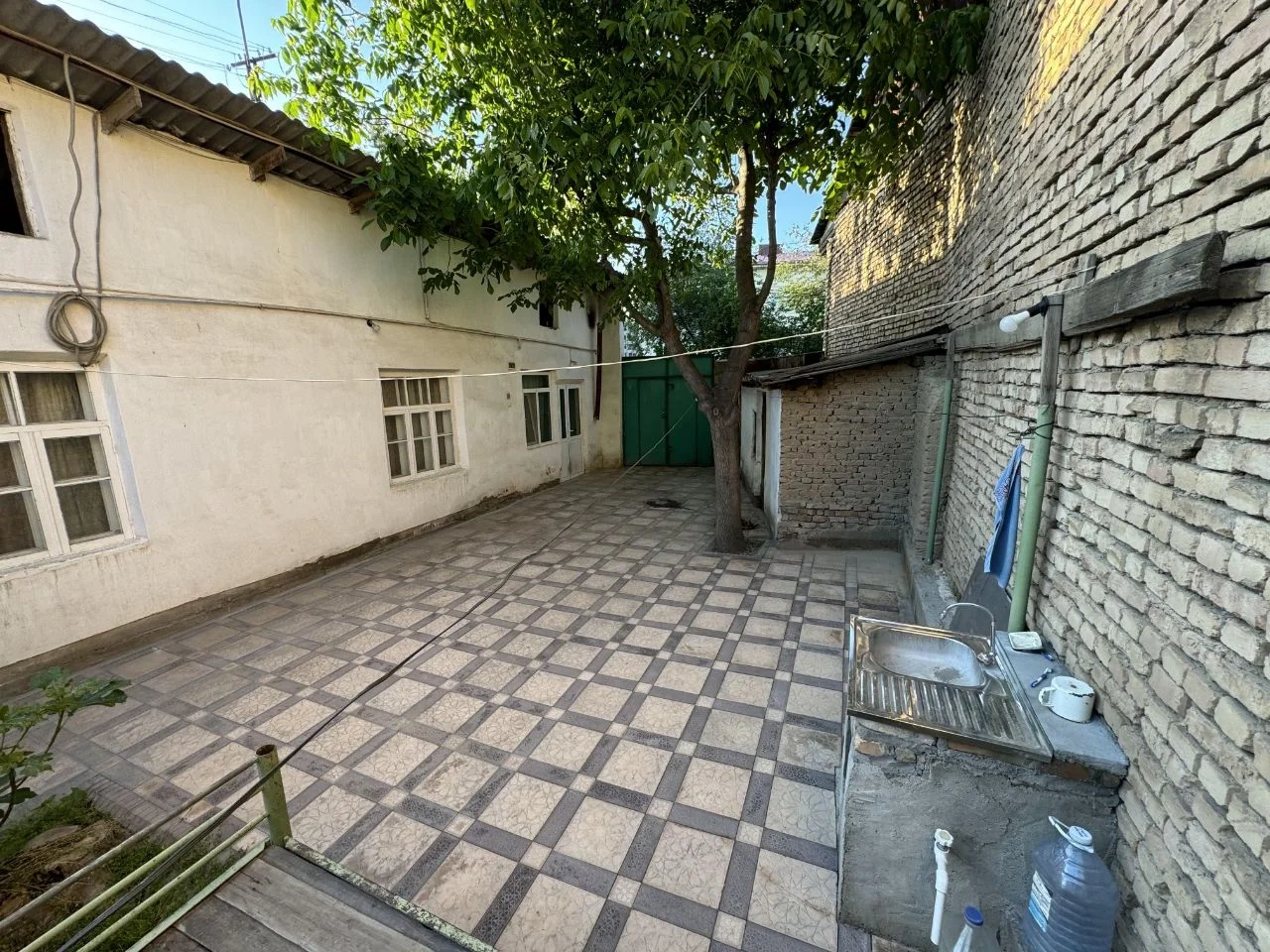 Дом 240 m2 с садом в Самарканде, Узбекистан