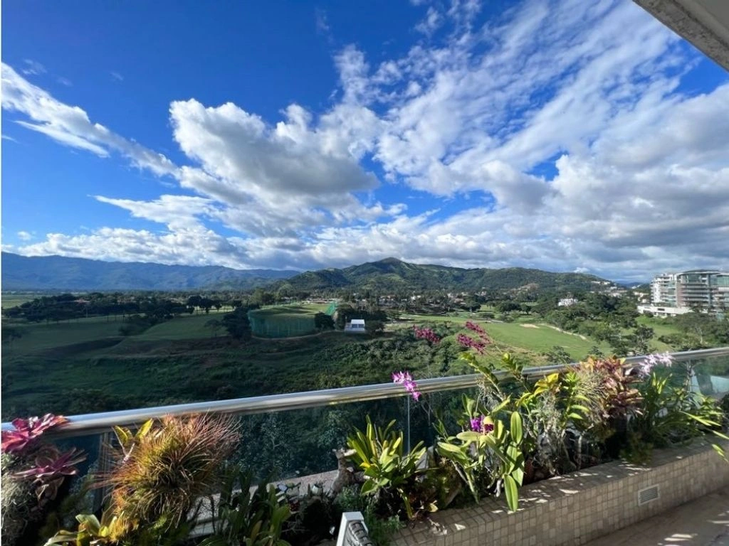 Пентхаус 680 m2 с панорамным видом в городе Валенсия, Венесуэла