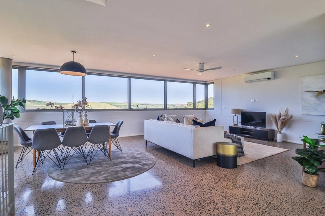 Дом 4+1 с лифтом в Дурбане, ЮАР