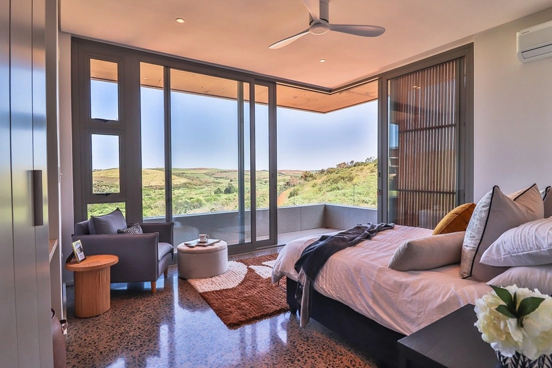 Дом 4+1 с лифтом в Дурбане, ЮАР