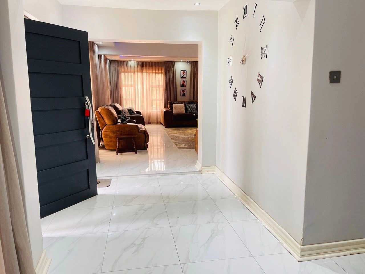 Дом 190 m2 с офисом в Хараре, Зимбабве