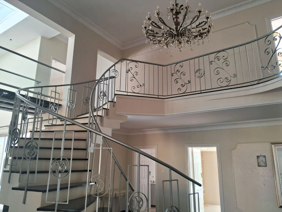 Дом 6+1 с открытым бассейном в Хараре, Зимбабве