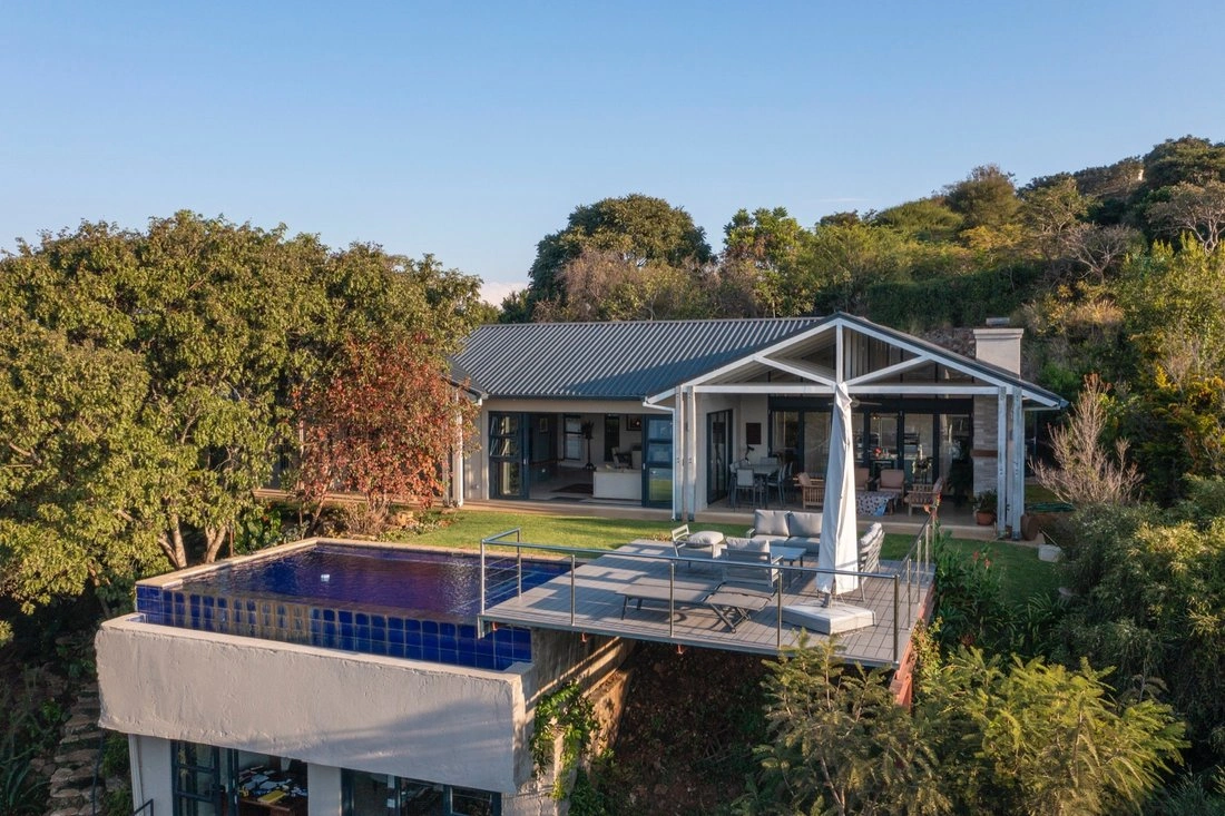 Дом 500 m2 с гаражом в Хараре, Зимбабве