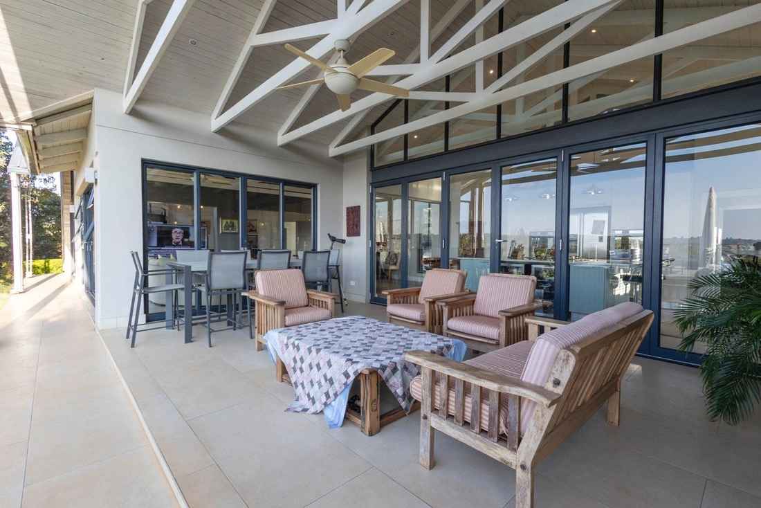 Дом 500 m2 с гаражом в Хараре, Зимбабве