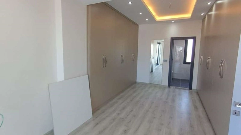 Престижный дом с 8 спальнями в Адане, Турция