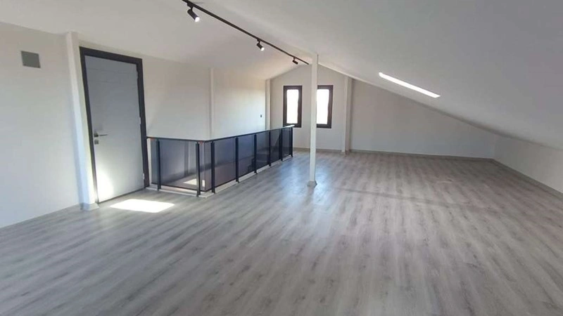 Престижный дом с 8 спальнями в Адане, Турция