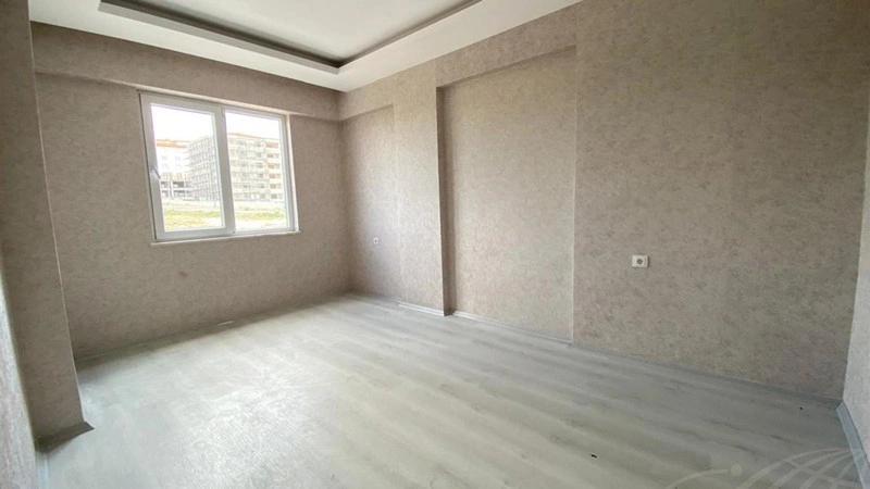 Современная квартира площадью 120 м2 с двумя балконами в Газьянтепе, Турция