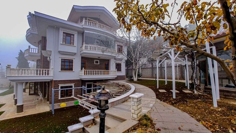 Престижная вилла площадью 800 м2 с уникальным видом на Конью, Турция