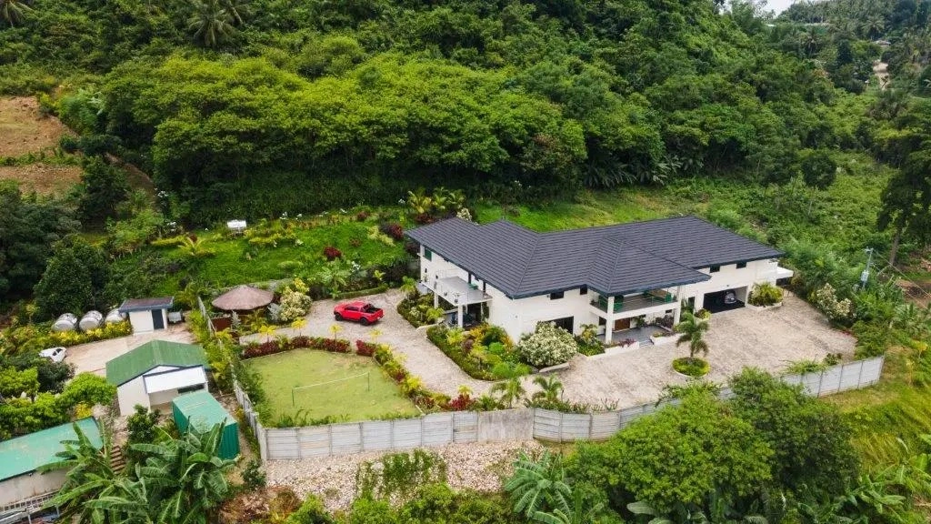 Luxury villa 1115 m2 in Danao of Cebu area, Philippines