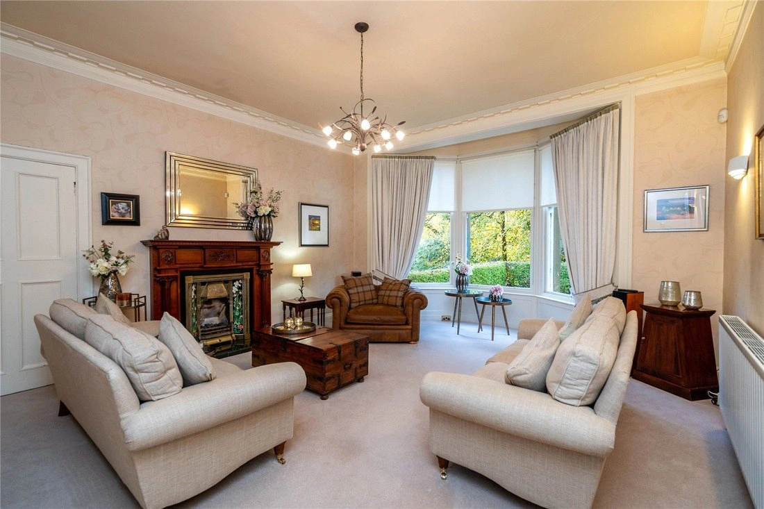 Таунхаус 6+1 с парковкой в Глазго, Великобритания