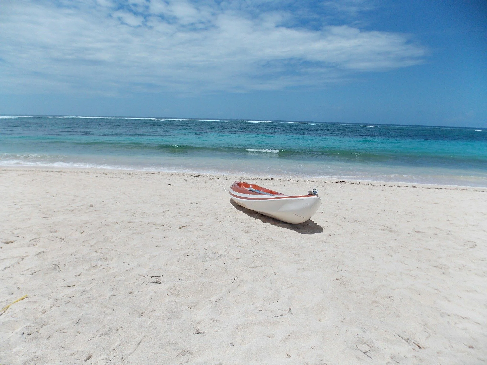 Безопасные международные переводы в Санур на Бали | VelesClub Int.