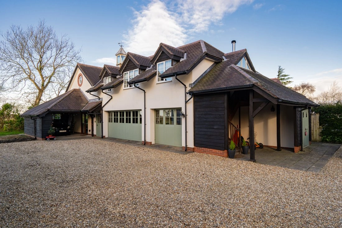 Обновлённый коттедж 8+1 в Суонси, Уэльс