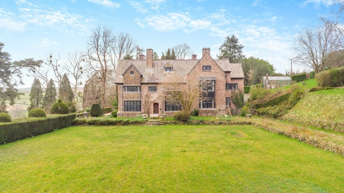 Семейный дом 600 m² в Ньюпорте, Уэльс