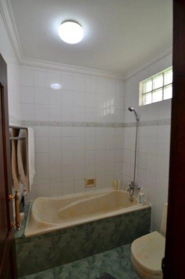 Вилла в Нуса-Дуа с 6 спальнями